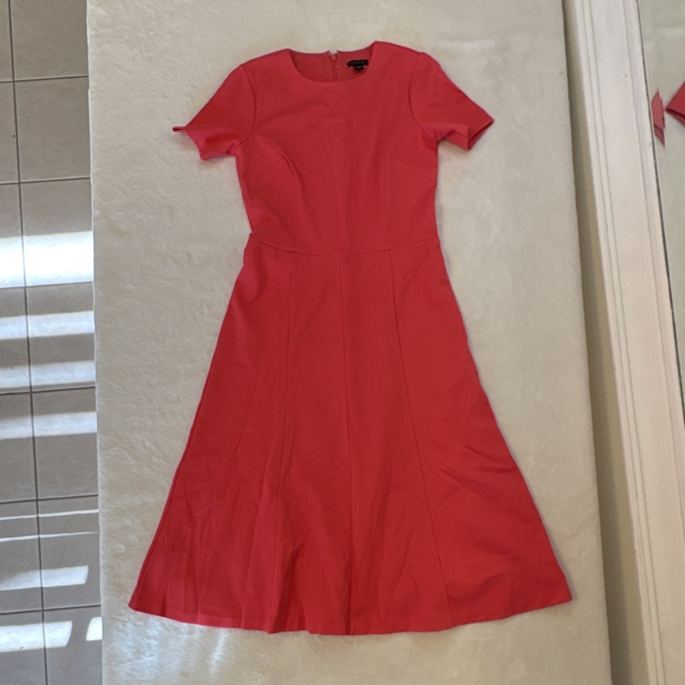 Ann Taylor Pink Short Sleeve Round Neck A-Line Midi Zip Dress Size 2
